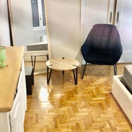 Economy Shared Apartment C In Central Atenas Exterior foto